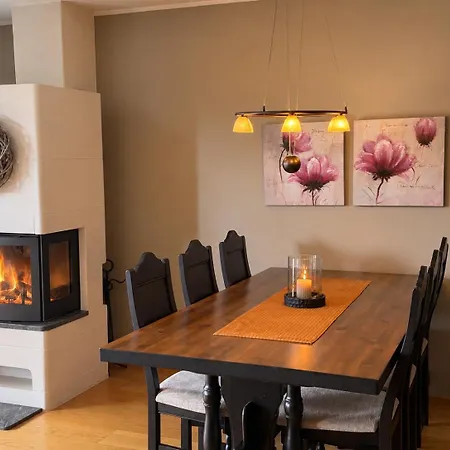 Cozy Getaway Sauna And Terrace Appartement